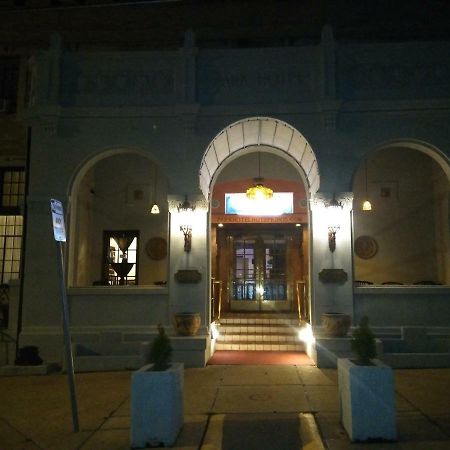 Park Hotel Hot Springs Exterior photo